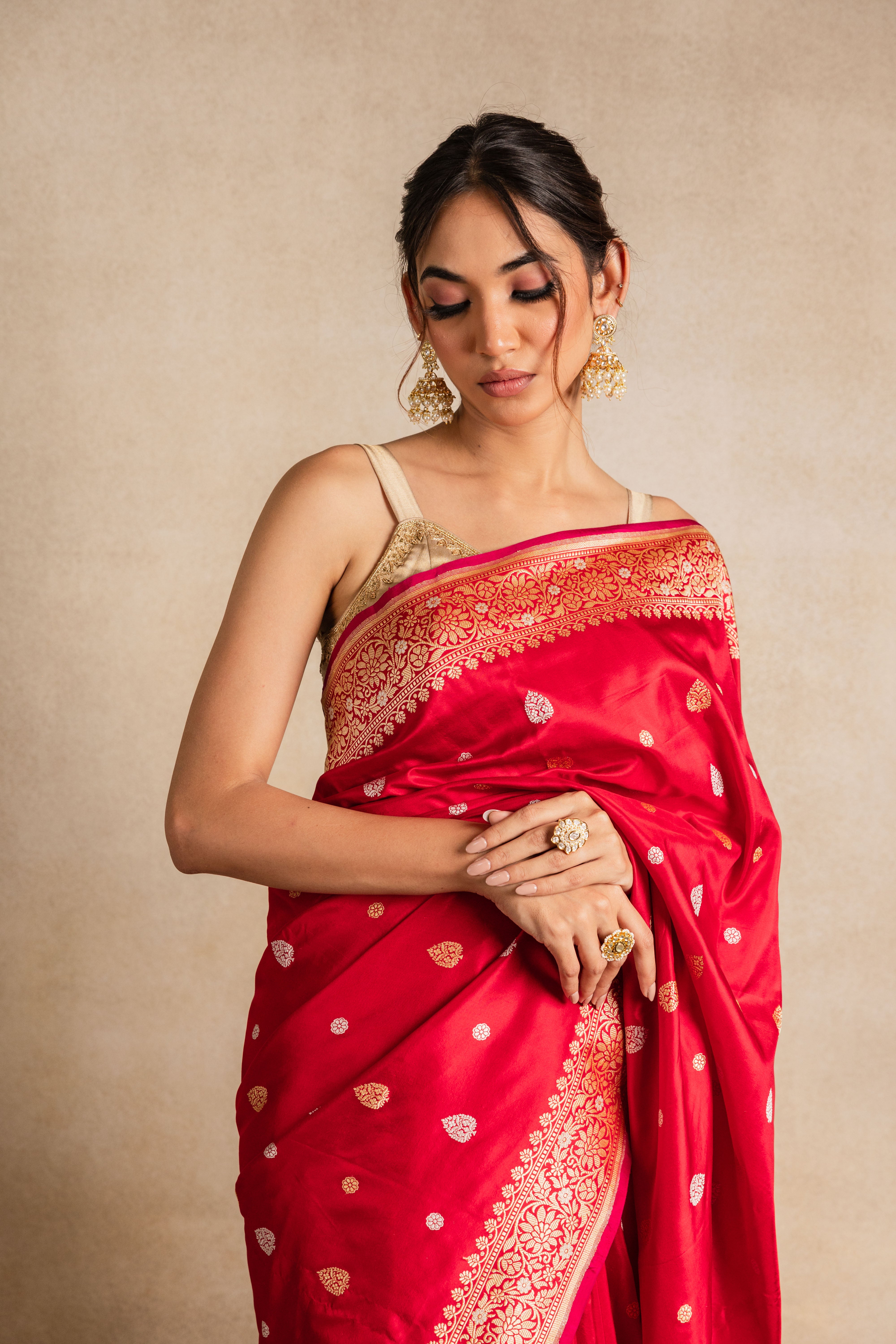 Red Sona Rupa Booti Katan Silk Saree